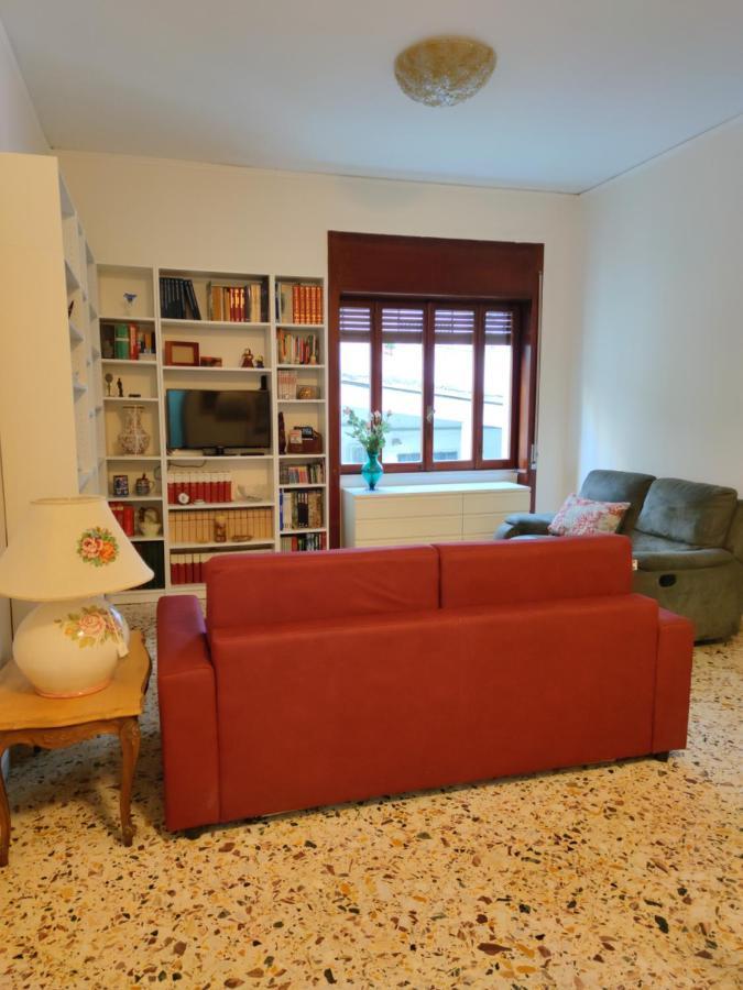 Casa Vacanze "A Casa Di Maria" Неаполь Экстерьер фото