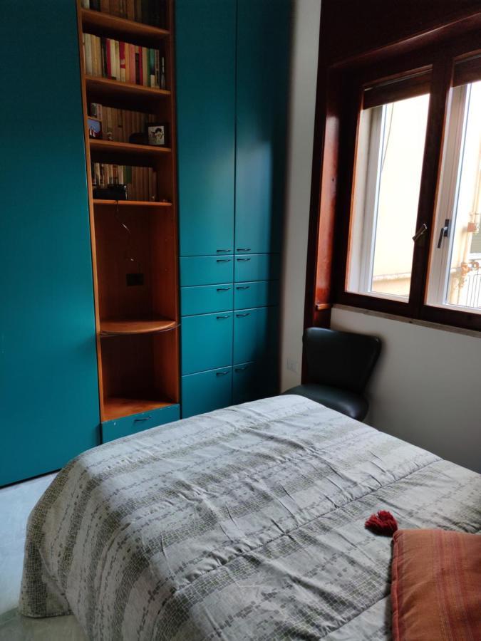 Casa Vacanze "A Casa Di Maria" Неаполь Экстерьер фото