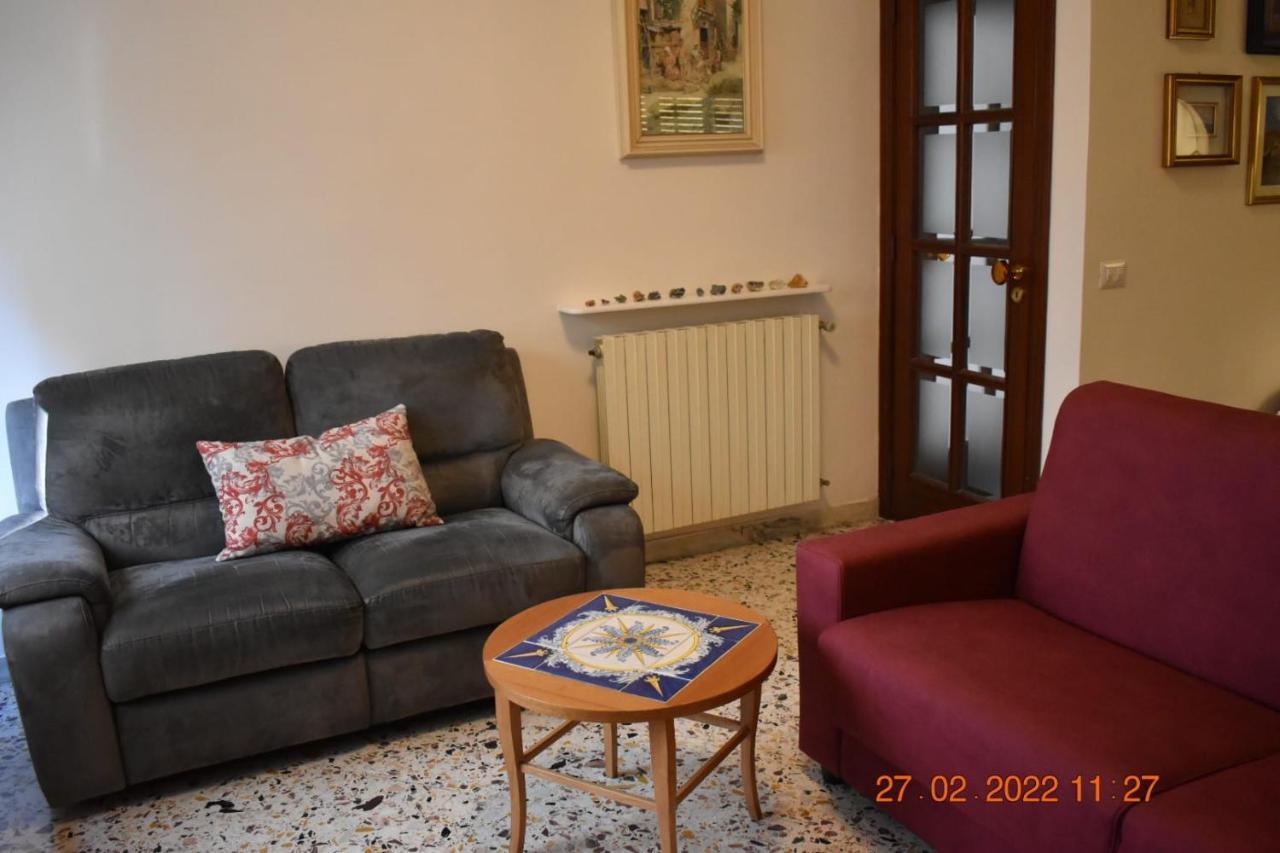 Casa Vacanze "A Casa Di Maria" Неаполь Экстерьер фото
