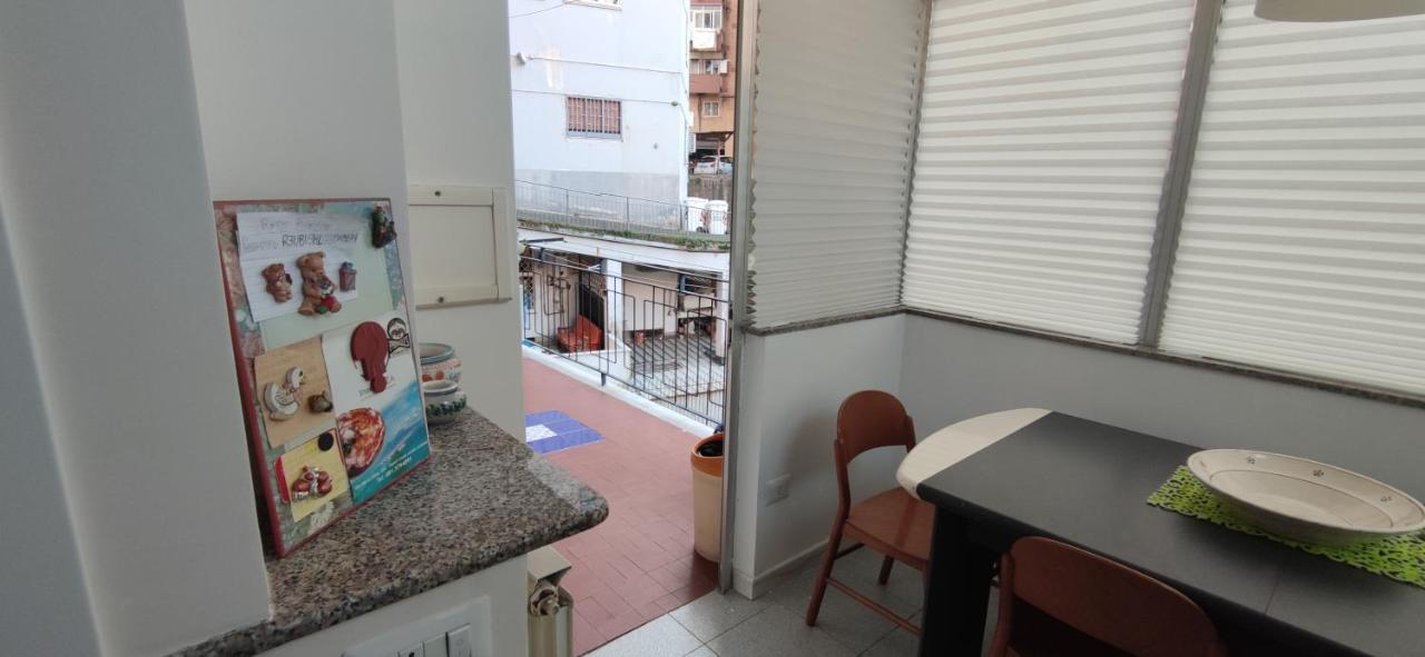 Casa Vacanze "A Casa Di Maria" Неаполь Экстерьер фото
