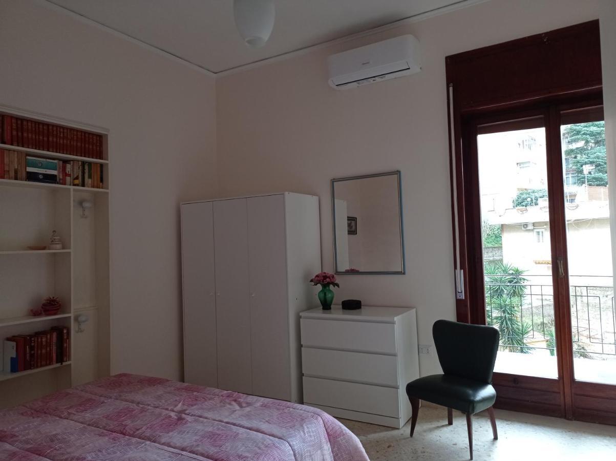 Casa Vacanze "A Casa Di Maria" Неаполь Экстерьер фото